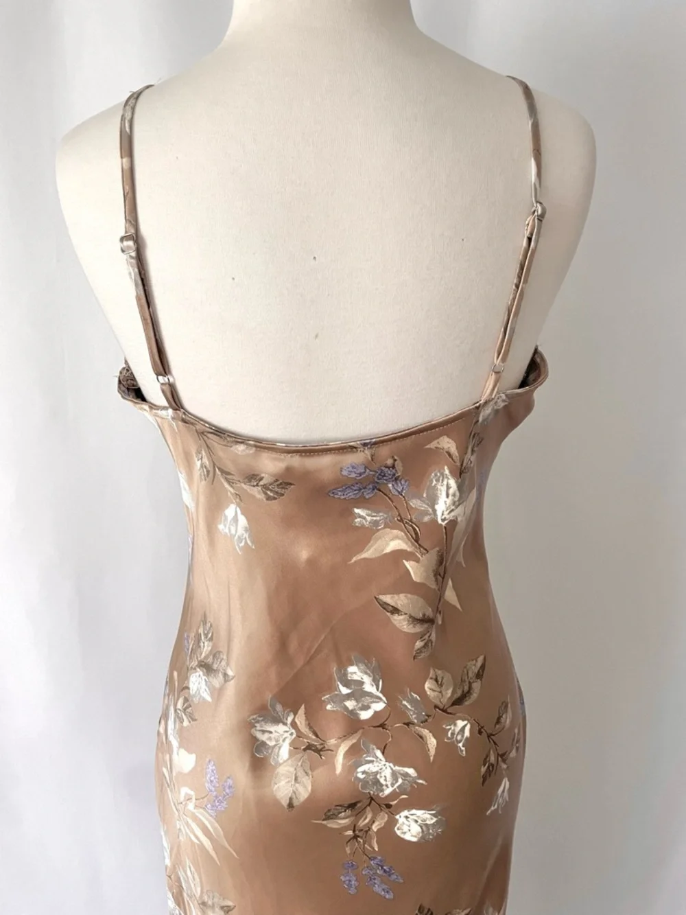 Forever 21 Champagne Floral Satin Slip Dress - Picture 6 of 9